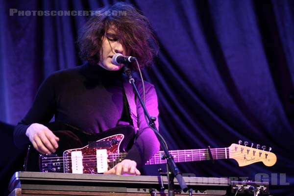 TEMPLES - 2013-11-11 - PARIS - La Cigale - Adam Thomas Smith